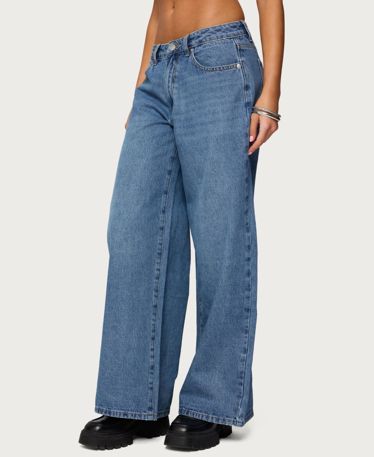 Edikted Women's Skye Low Rise Baggy Jeans