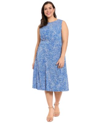 Plus Size Round Neck Sleeveless Dress