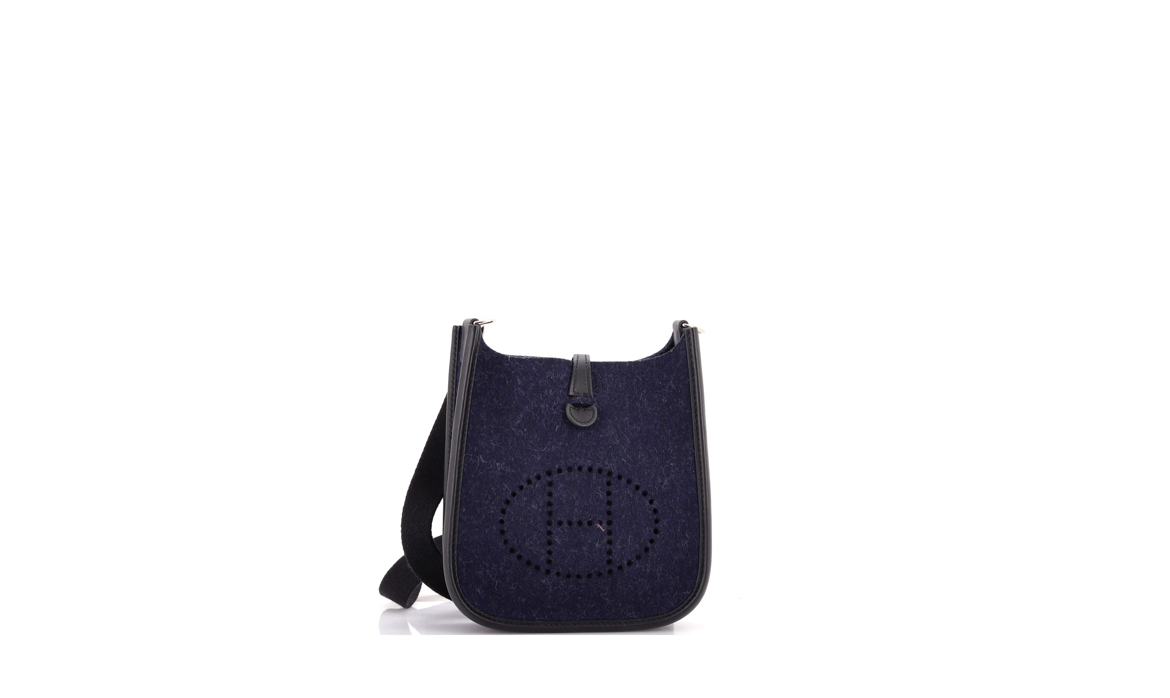 Pre-Owned HERMES Tpm Evelyne Bag Gen Iii Felt