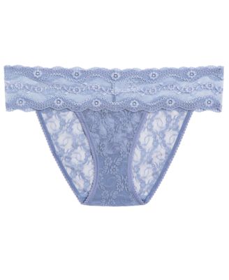 b.tempt'd Women's by Wacoal Lace Kiss Bikini Underwear 978182