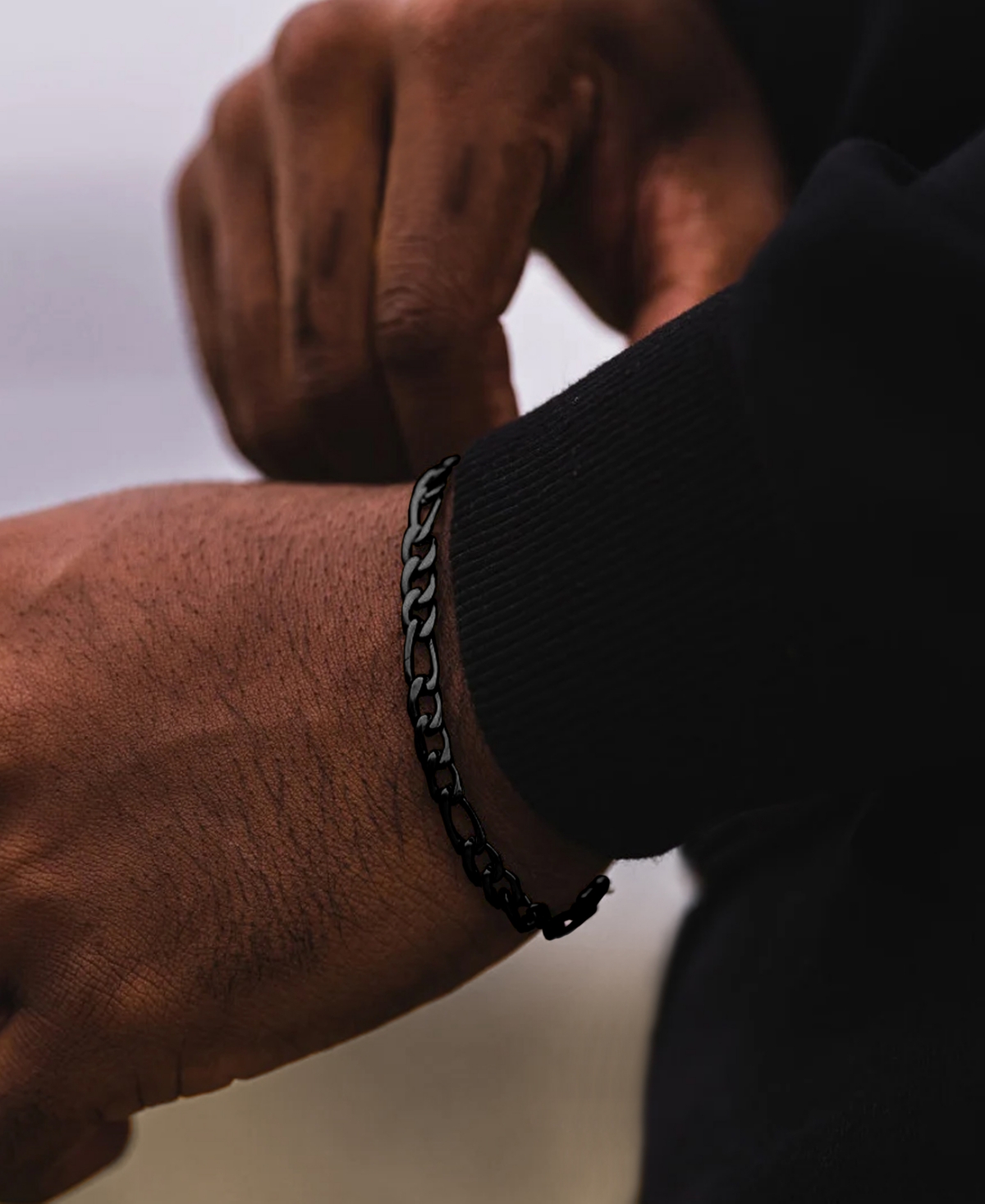 Rhona Sutton Men's Stainless Steel Black Plated Figaro Chain Bracelet