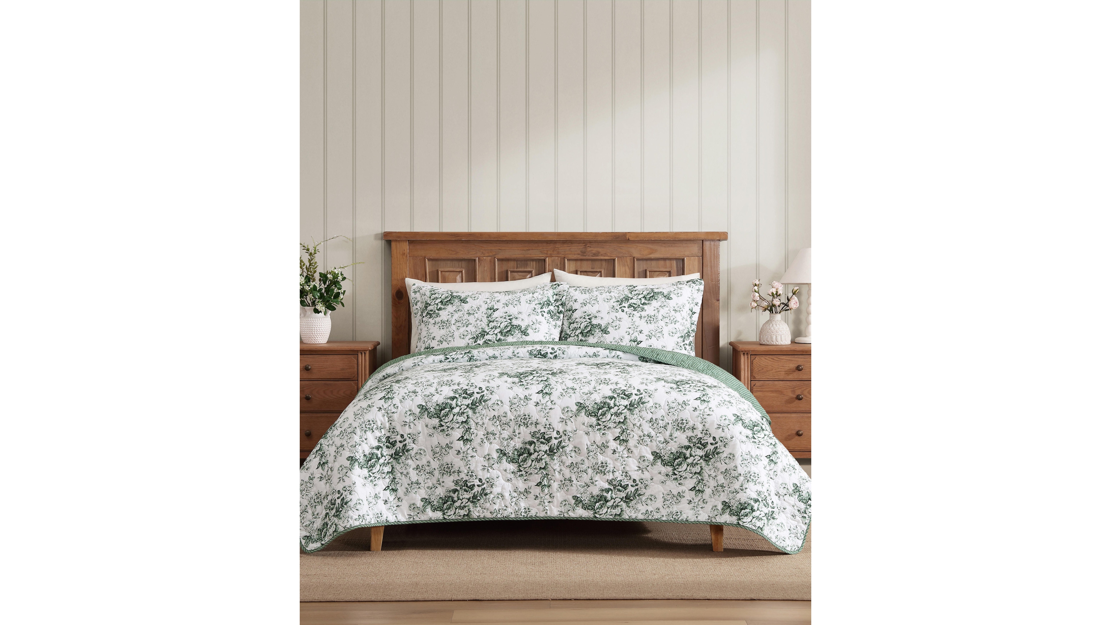Laura Ashley Toile Delight Reversible 3-Pc. Quilt Set, Full/Queen