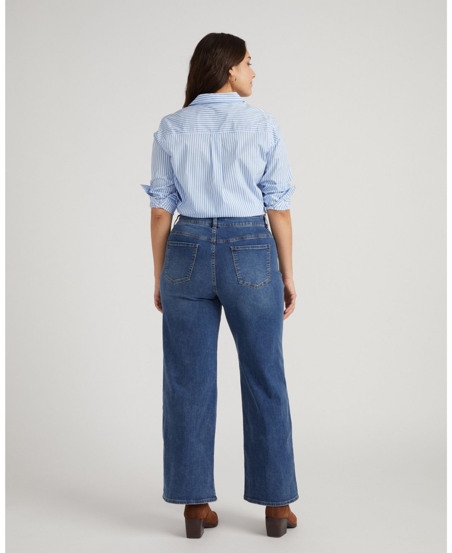Women's Relaxed Bootcut Jeans