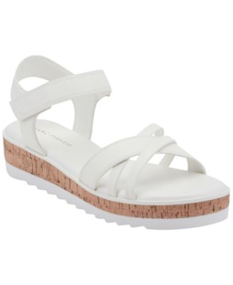 Women's Gyllie Flat Platform Sandals