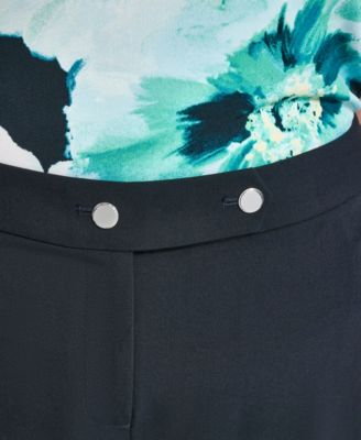 Plus Size Mid-Rise Slim Leg Pant