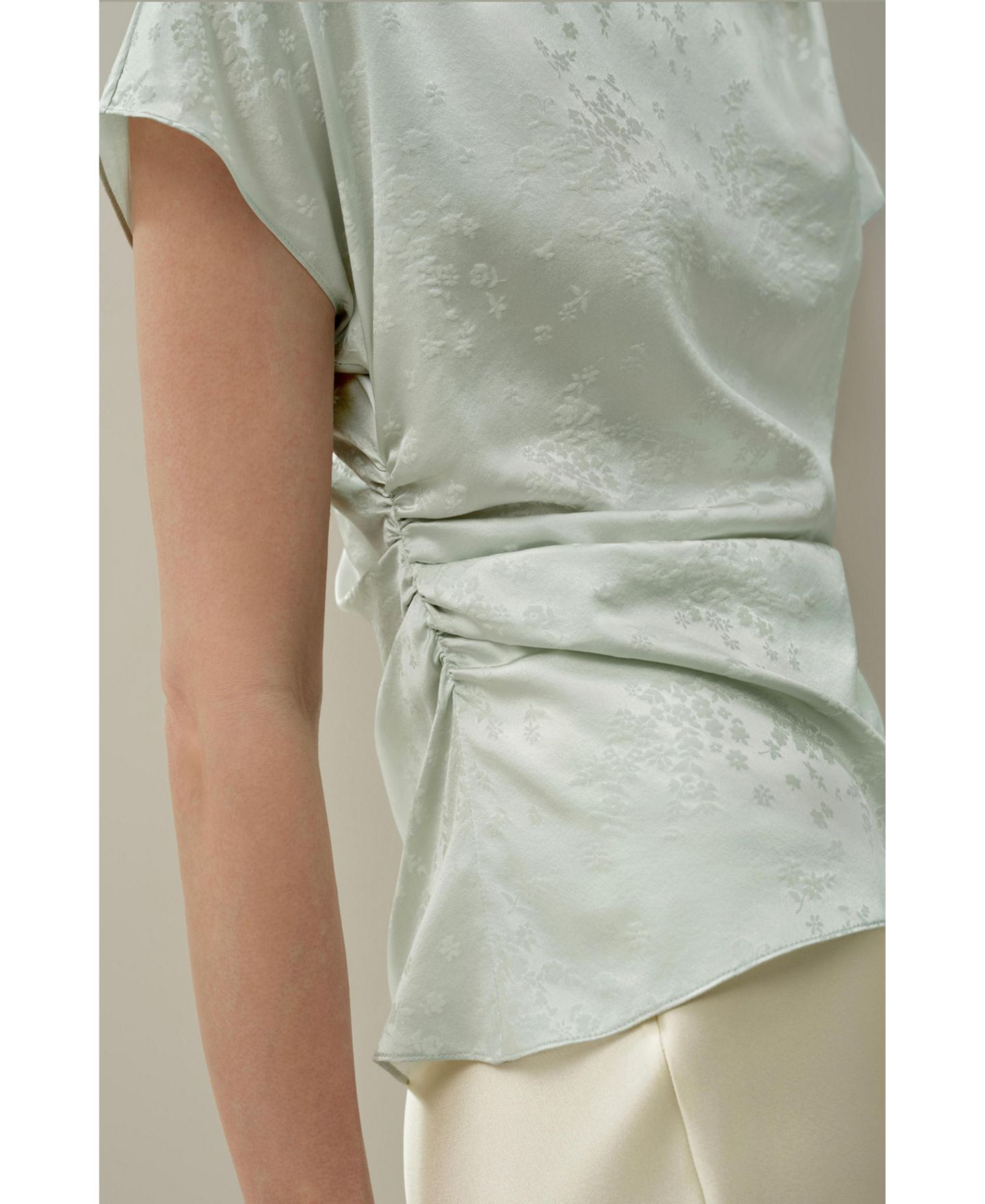 Женский топ LILYSILK Ying Jacquard Silk, цвет: Нефритовый зелёный — фото 6