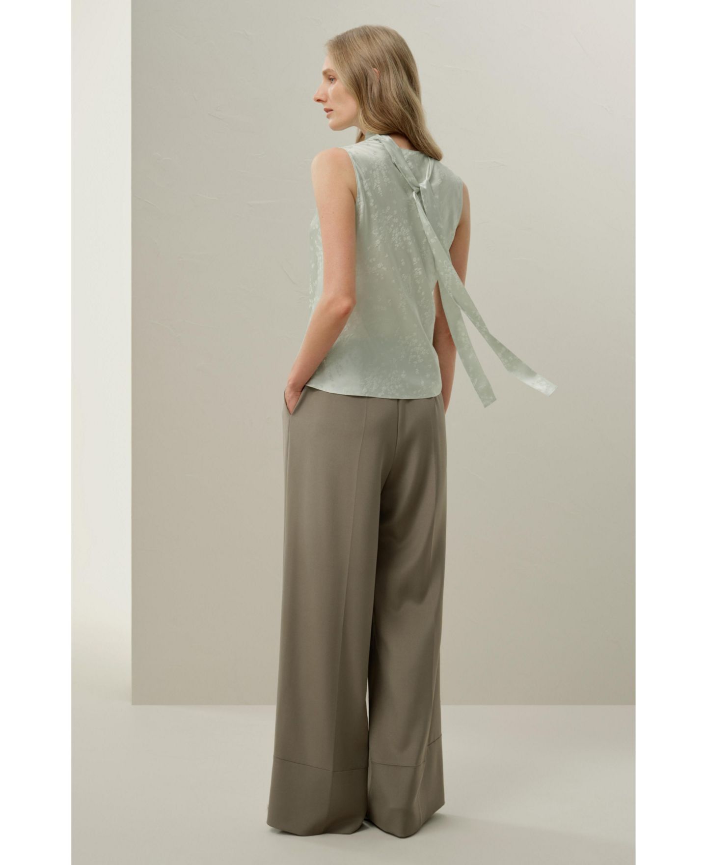 Женский топ LILYSILK Ying Jacquard Silk, цвет: Нефритовый зелёный — фото 4