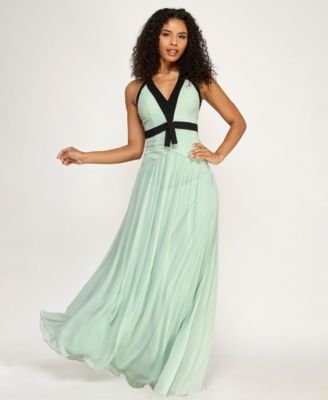 Juniors' Halter V-Neck Chiffon Maxi Dress