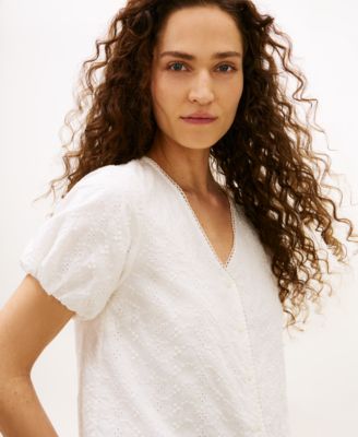 Broderie V-Neck Short-Sleeve Shirt