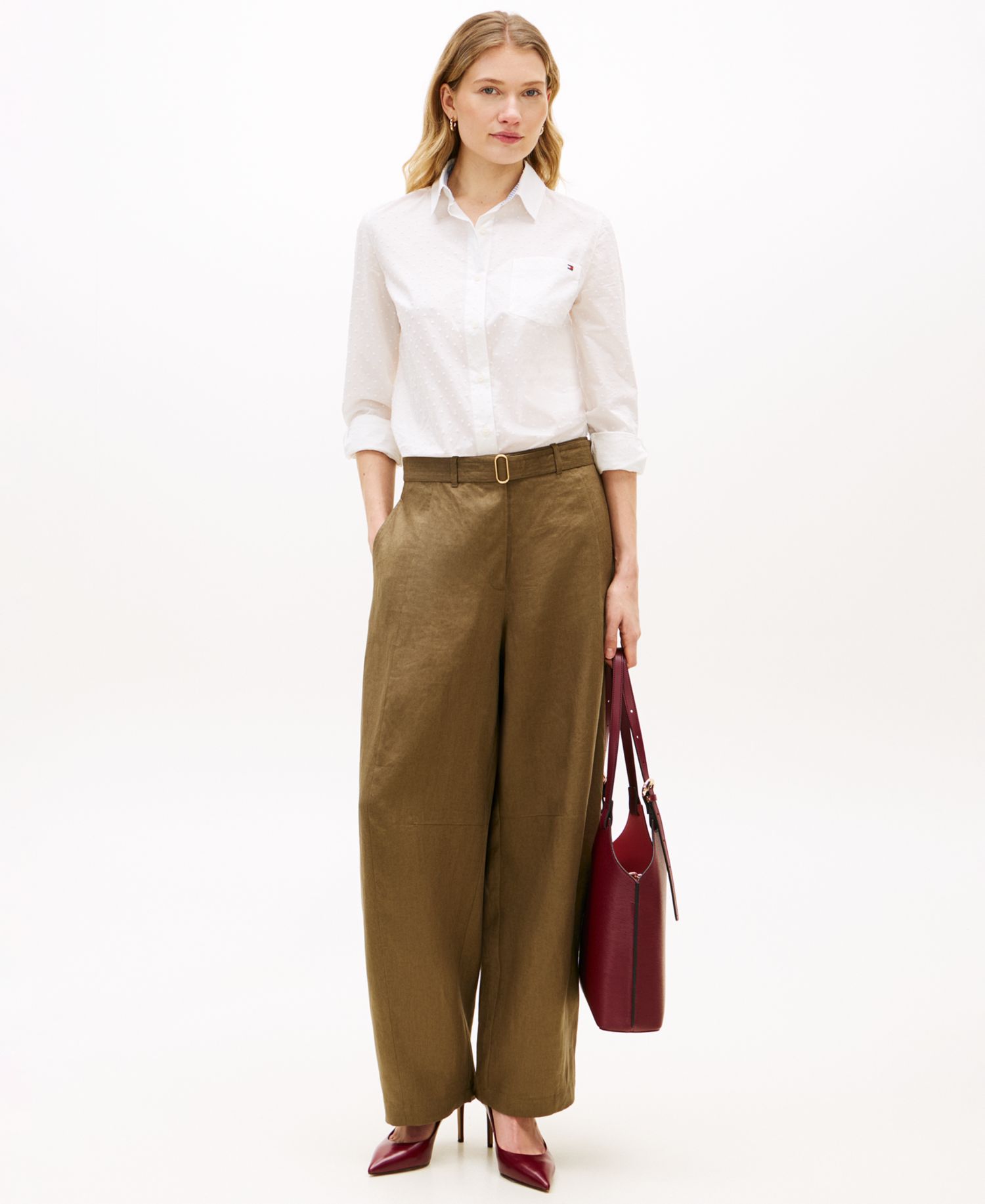 Women's Clip Dot Roll-Tab Collared Shirt