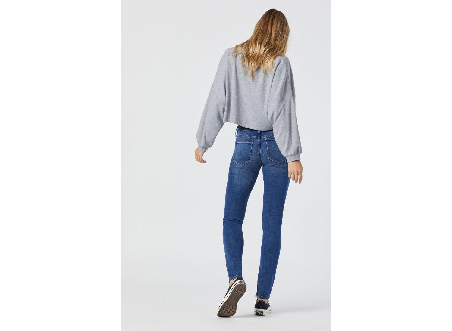 Women's Alexa Mid Rise Skinny in Mid Supersoft Denim