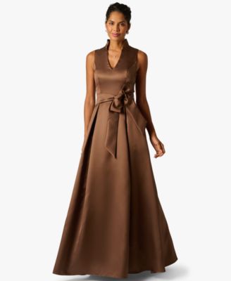 Women's Sleeveless Notch Front Dress