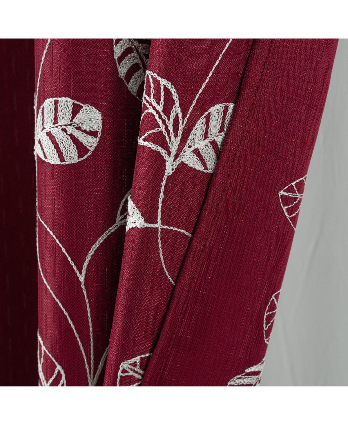 Rt Designers Collection 100% Polyester 140 Gsm Reed Embroidered Grommet Curtain Panel