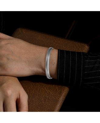 Modern High-Polish Sleek Snake Chain Omega Bracelet