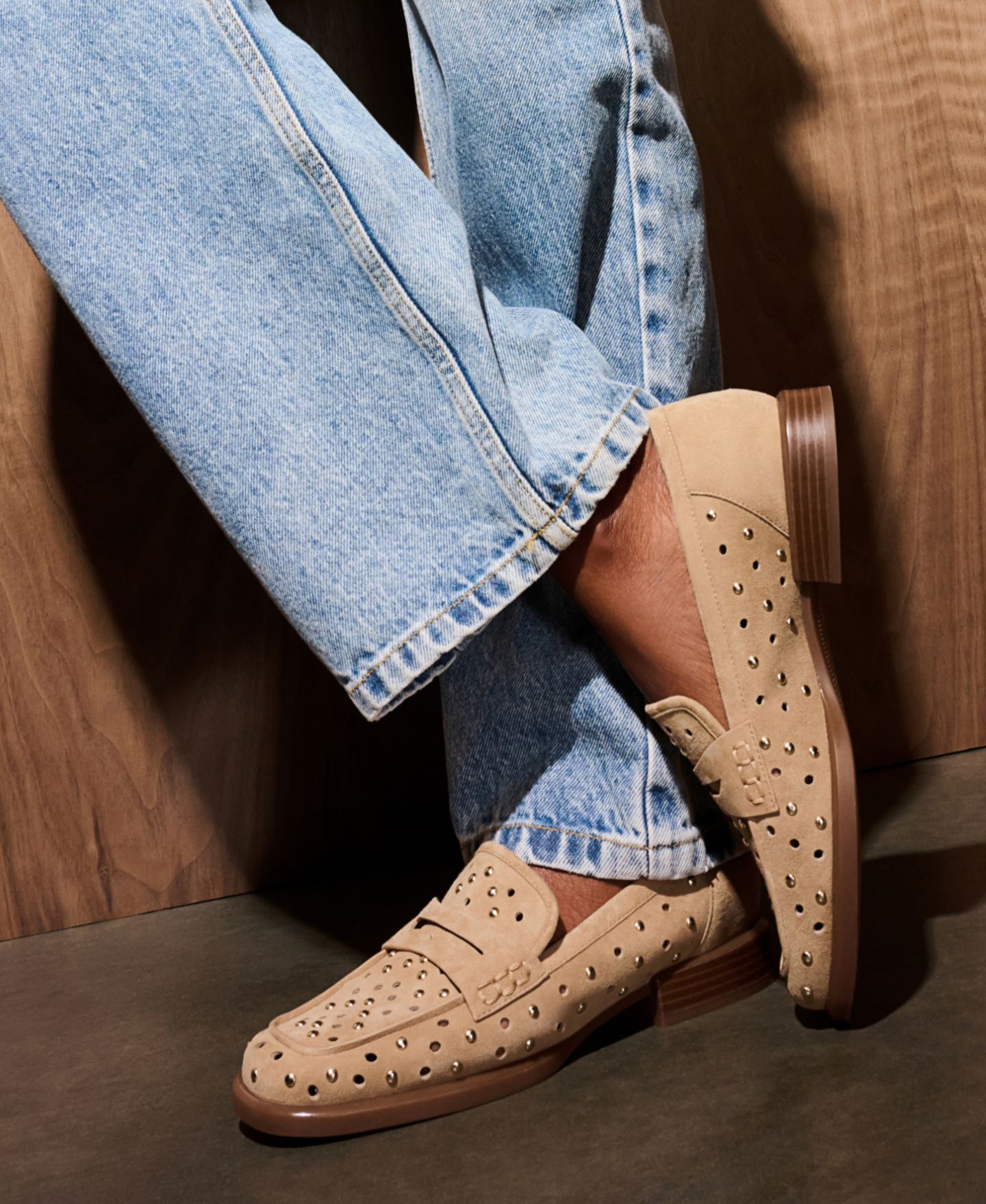 Женские туфли 27 EDIT Naturalizer Naturalizer Haven-Perf Slip-On, цвет: Дюнный рыжевато-коричневый замшевый — фото 7
