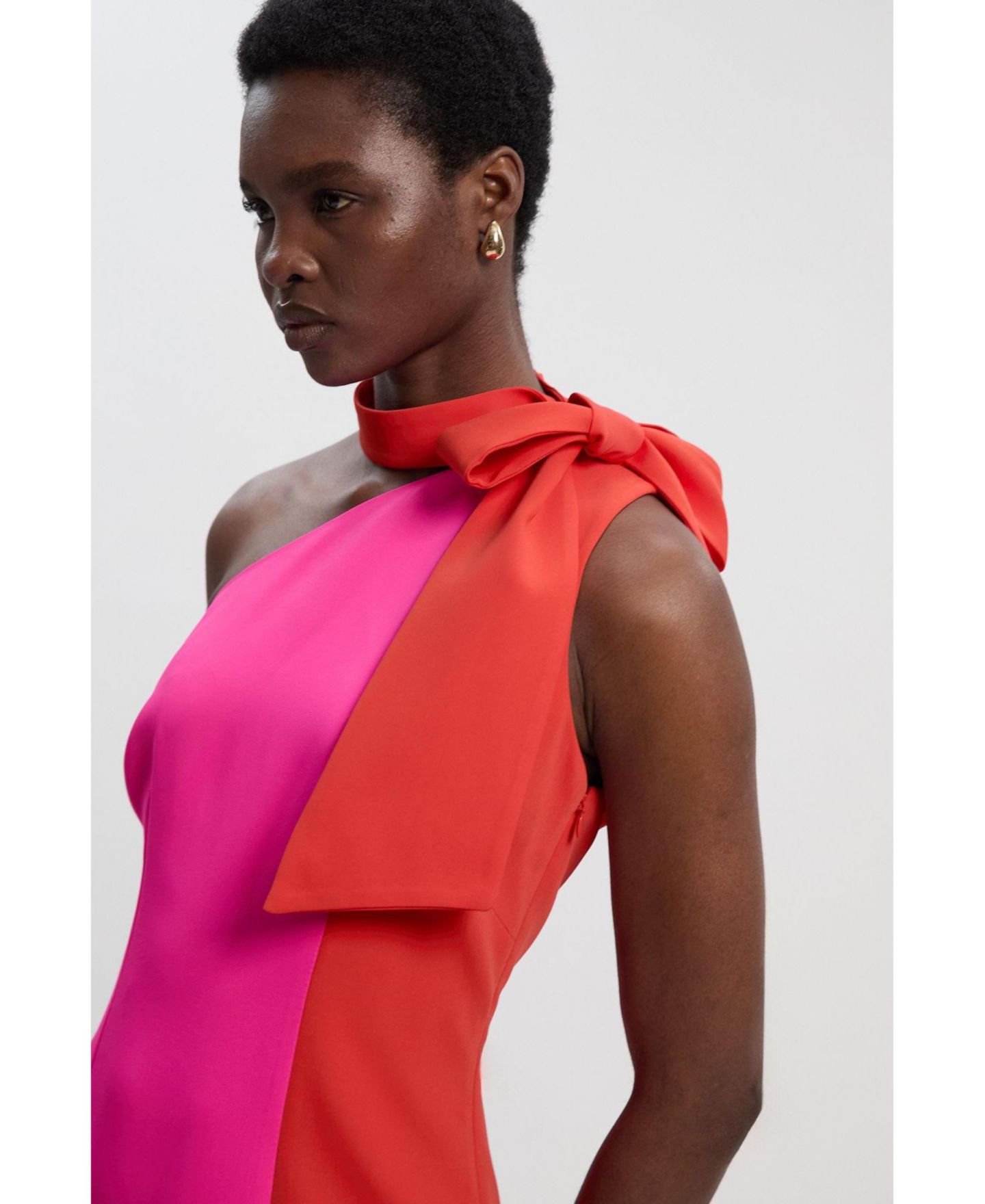 Женское платье Karen Millen Soft Tailored Bow Tie-Neck Midi, цвет: Розовый — фото 5