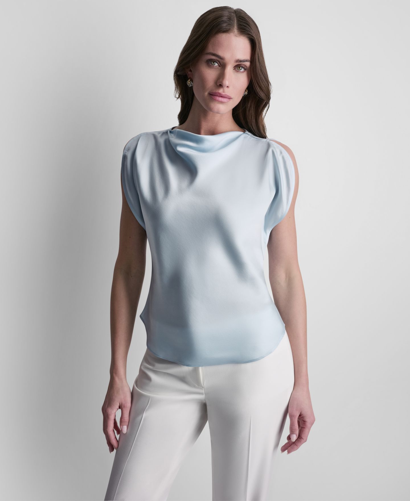 Женская блузка DKNY Petite Flutter Cowl Neck Blouse, цвет: Светлый синий — фото 1
