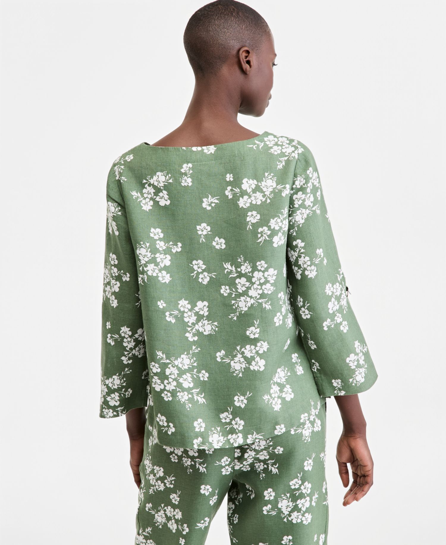Petite 100% Linen Cuffed Top