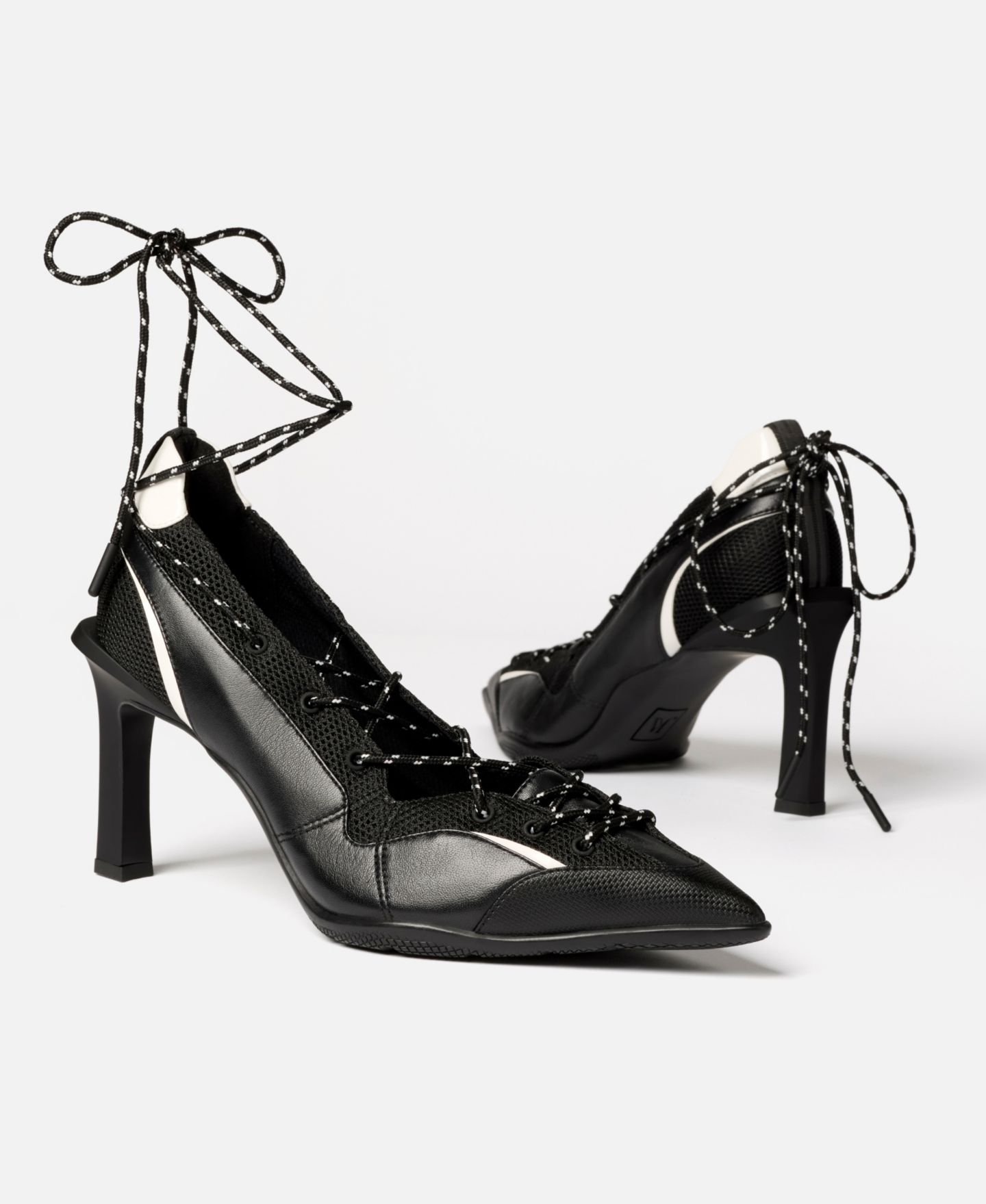 Женские кроссовки Naturalizer x June Ambrose Zyra Lace-Up Sneaker Pumps, цвет: Чёрный сетчатый / Кожаный — фото 6