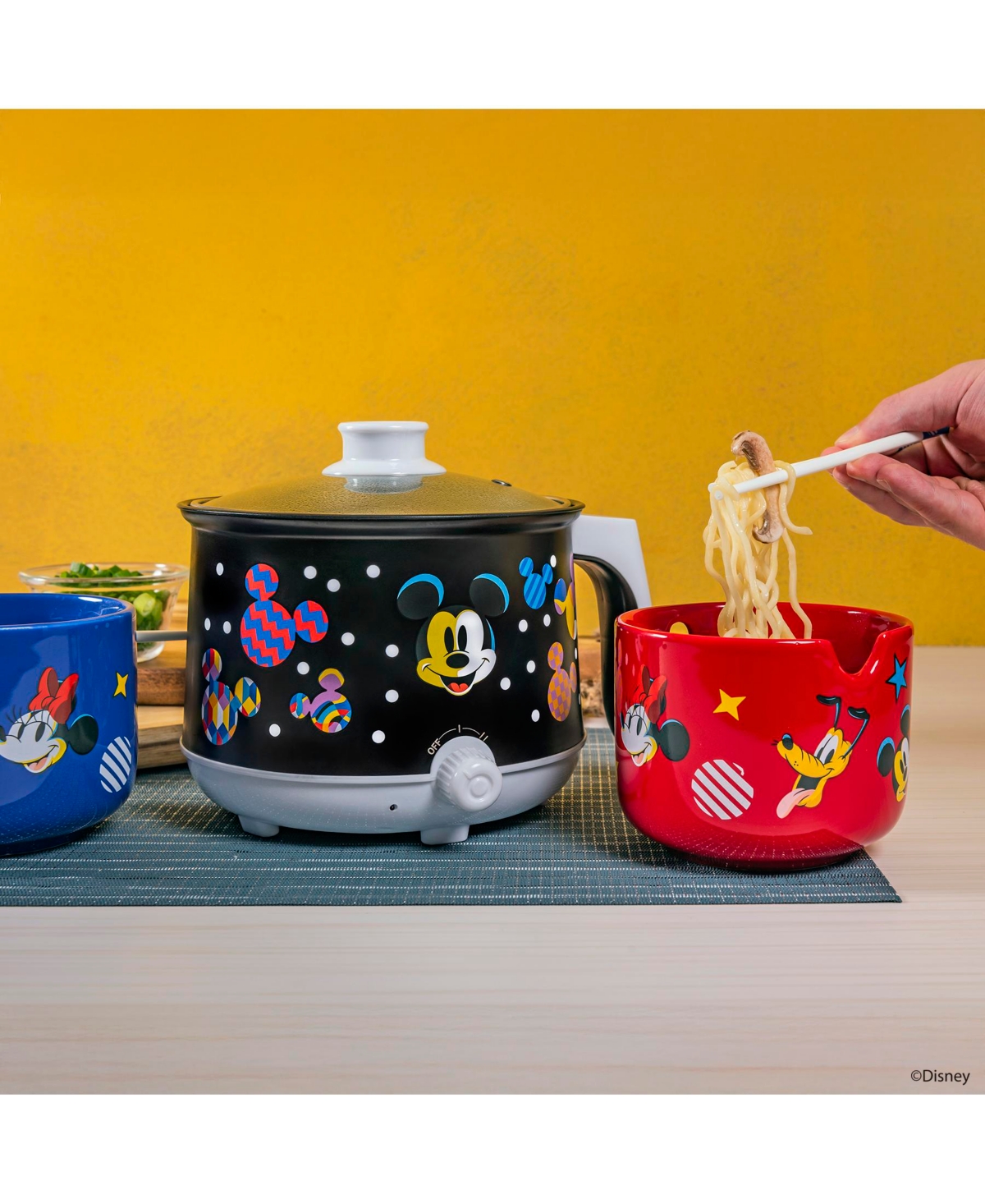 Uncanny Brands Disney Mickey Mouse Hot Pot with Ramen Bowls - Cook with Your Favorite Disney Character