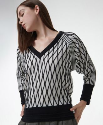 Women's Argyle Mesh Textured Knitted Sweater