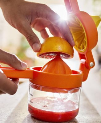 2-Pc. Juicemax Plus Dual-Action Citrus Press and Measuring Cup Set