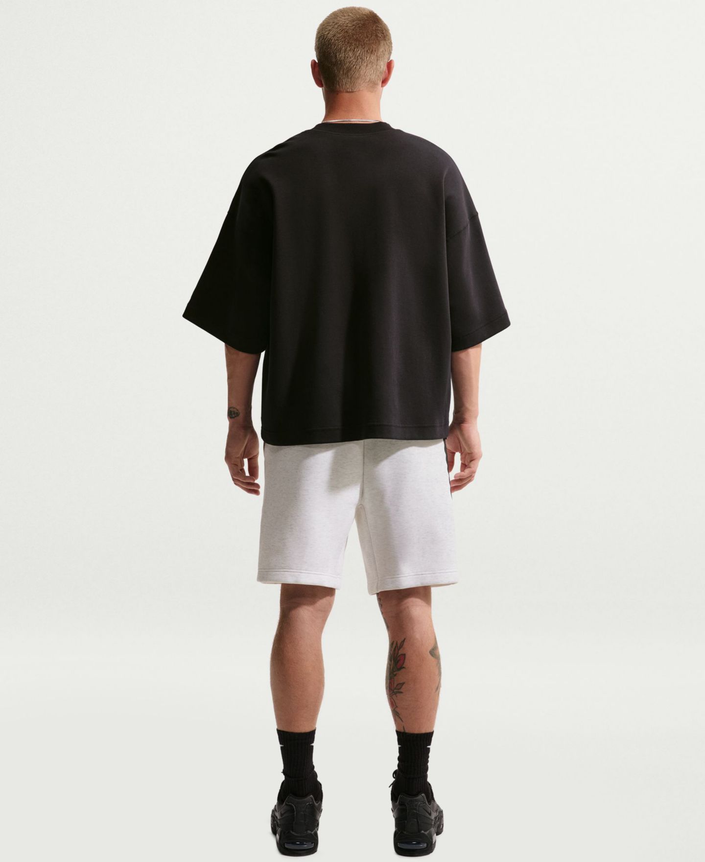 Мужские шорты Nike Tech Fleece Standard-Fit, цвет: Берёзовый меланжевый серый — фото 5