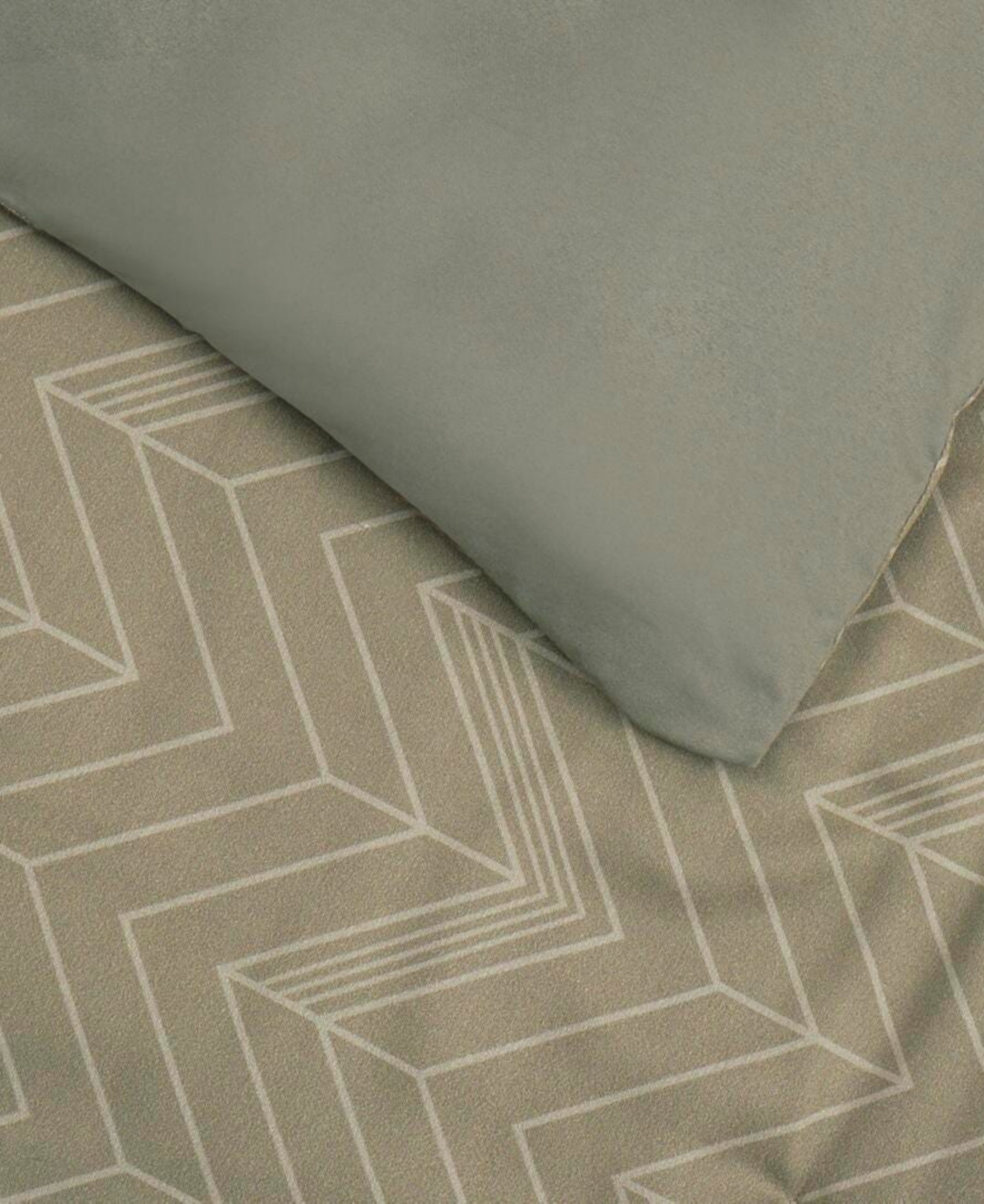 Kenneth Cole New York Delancey Microfiber 7-Pc. Comforter Set