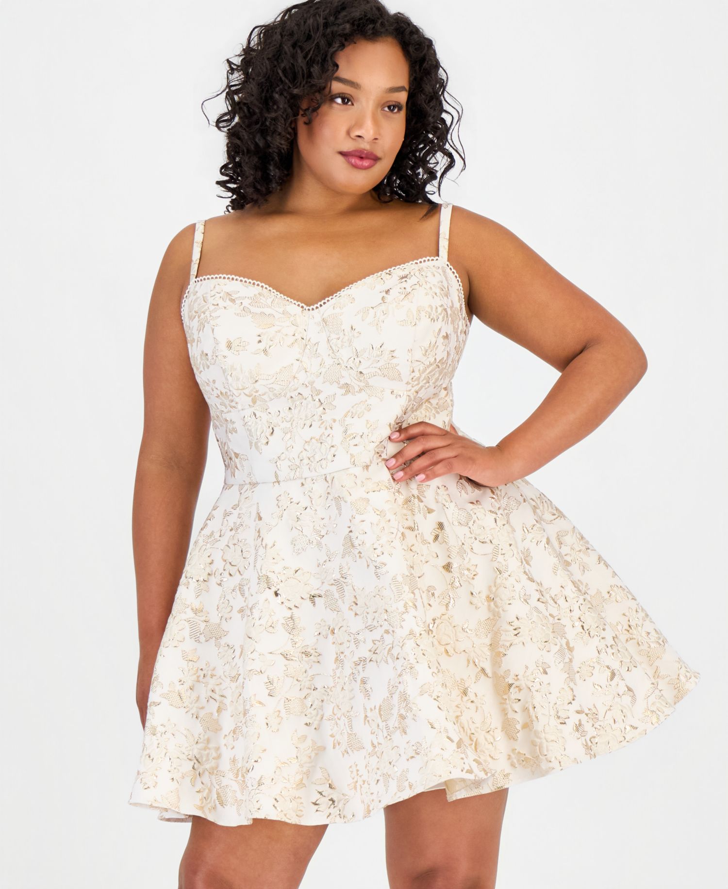 Trendy Plus Size Sweetheart-Neck Spaghetti-Strap Jacquard Dress