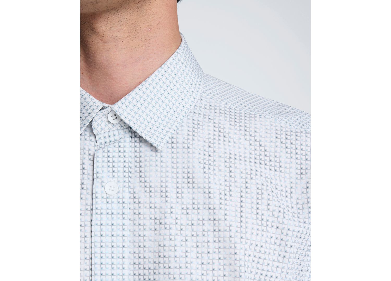 Men's Slim Fit Button-Down Shirt