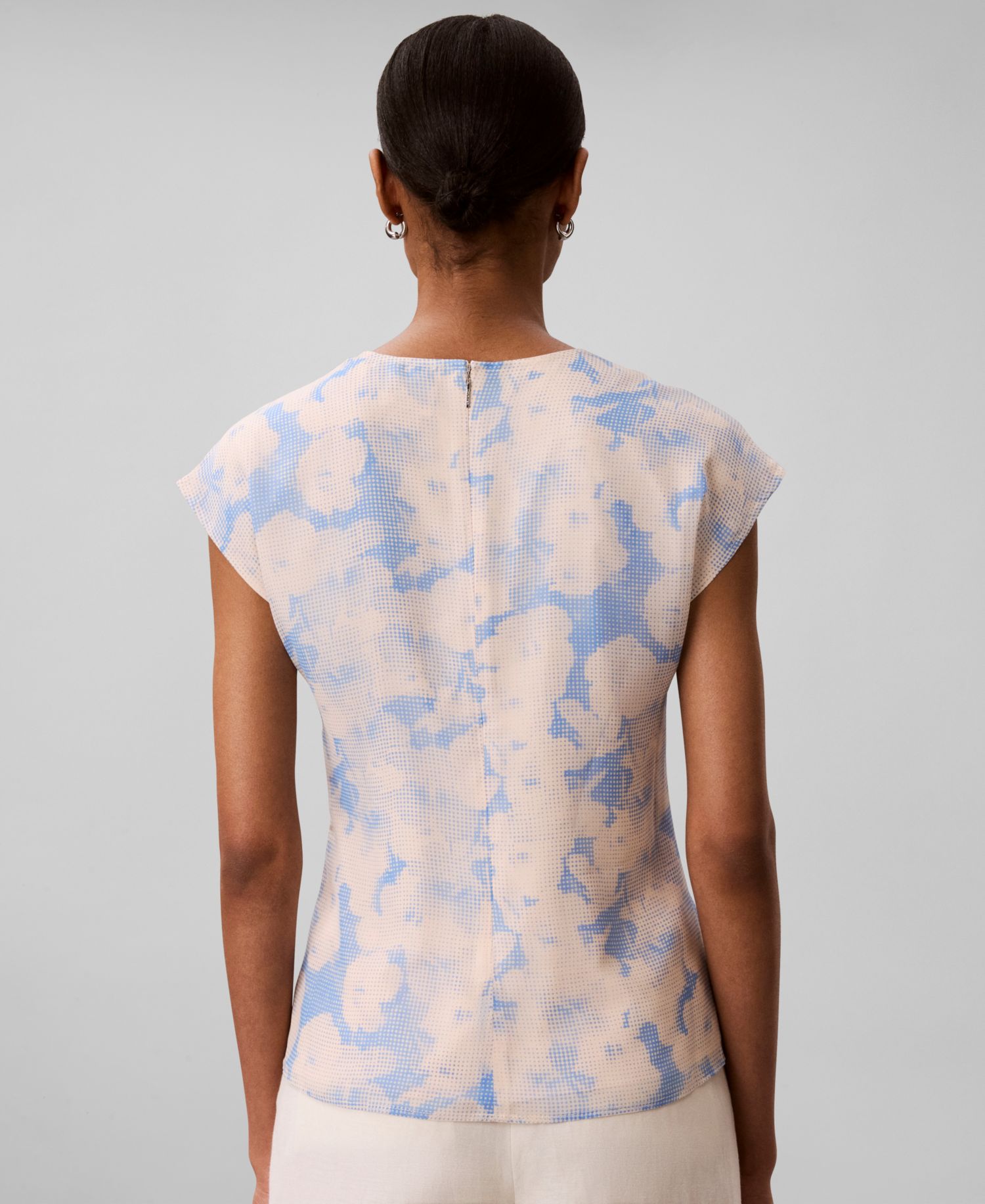 Women's Short-Sleeve Classic-Fit Crew-Neck Twist Top