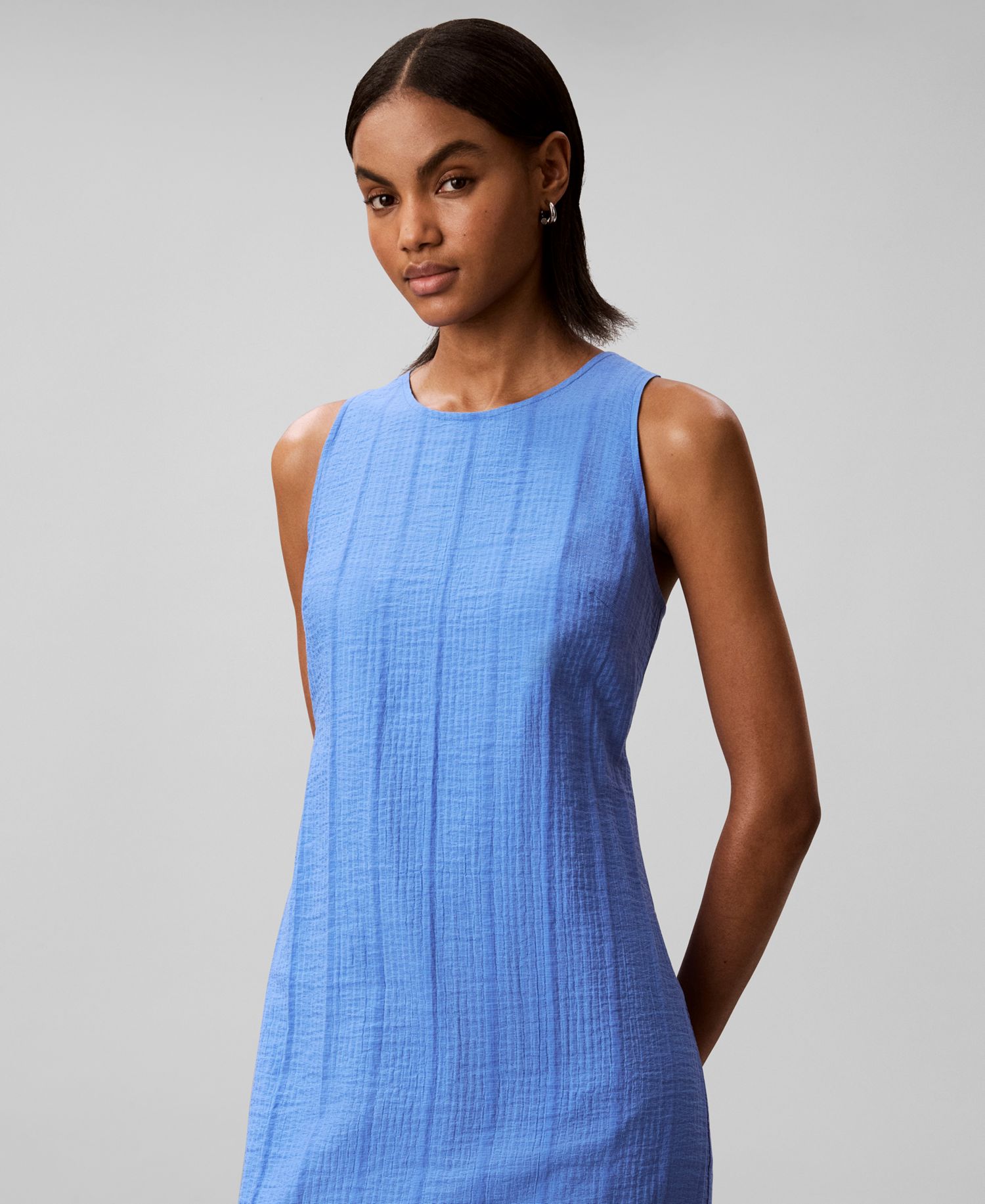 Women's Sleeveless Crew-Neck Long Shift Dress