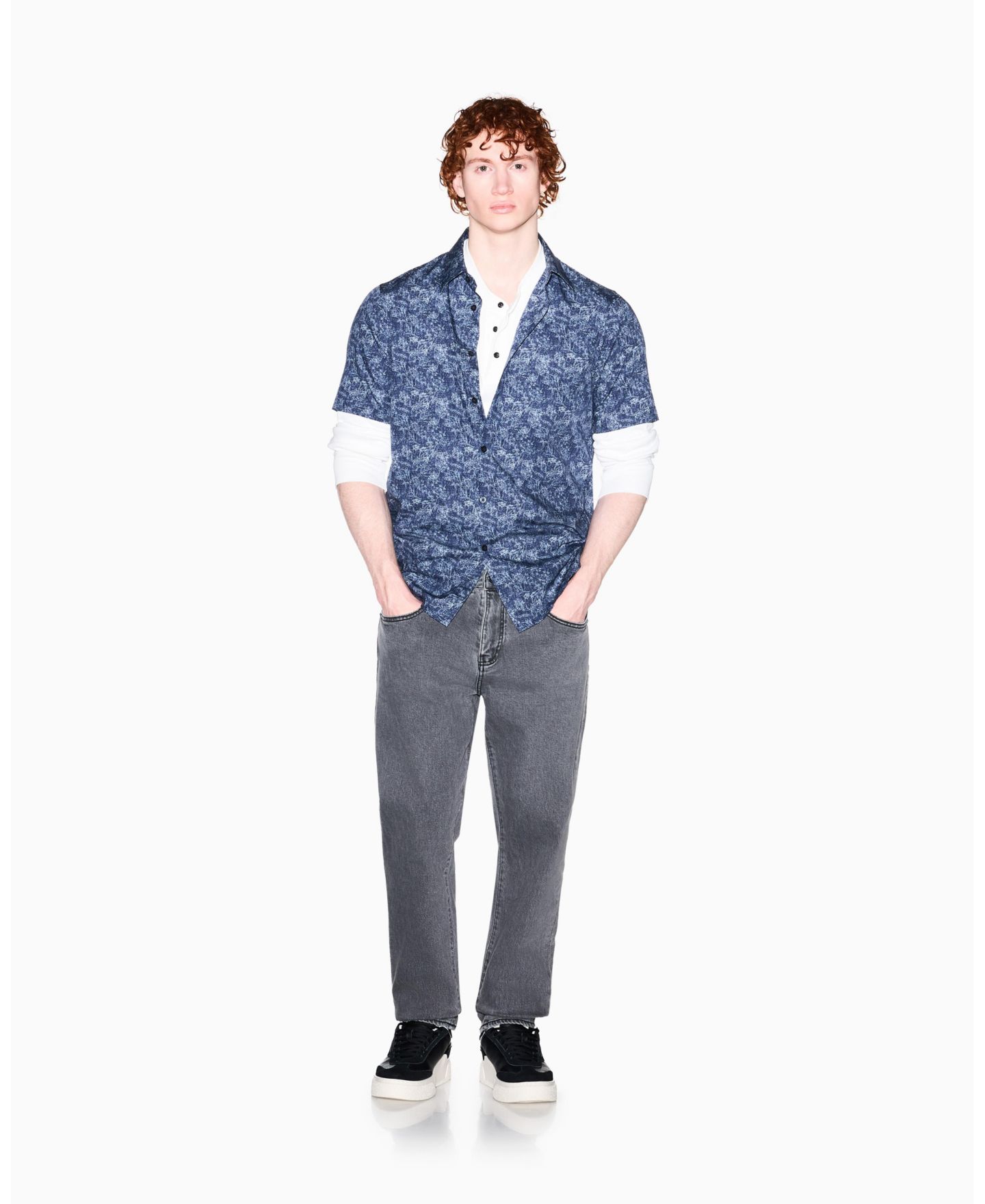Мужские джинсы A|X Armani Exchange J13 Comfort Slim Stretch Cotton Denim, цвет: Средний серый джинсовый — фото 1