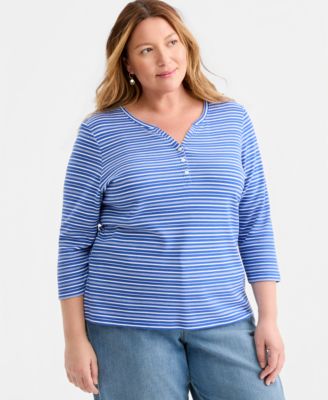 Plus Size Printed 3/4-Sleeve Henley Top