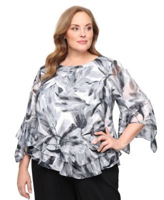 Plus Size Scoop Neck Bell-Sleeve Blouse