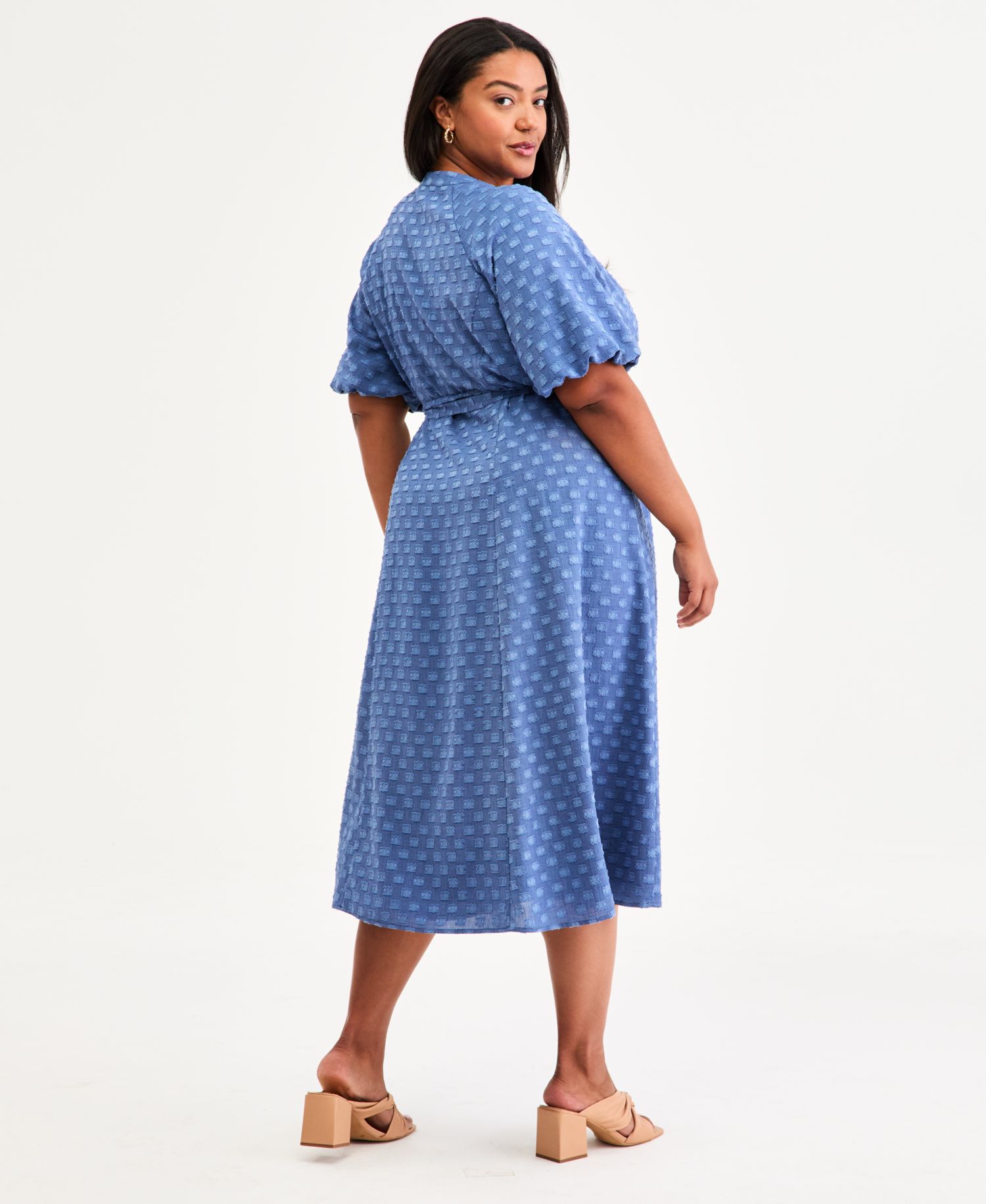Plus Size Puff-Sleeve Midi Dress