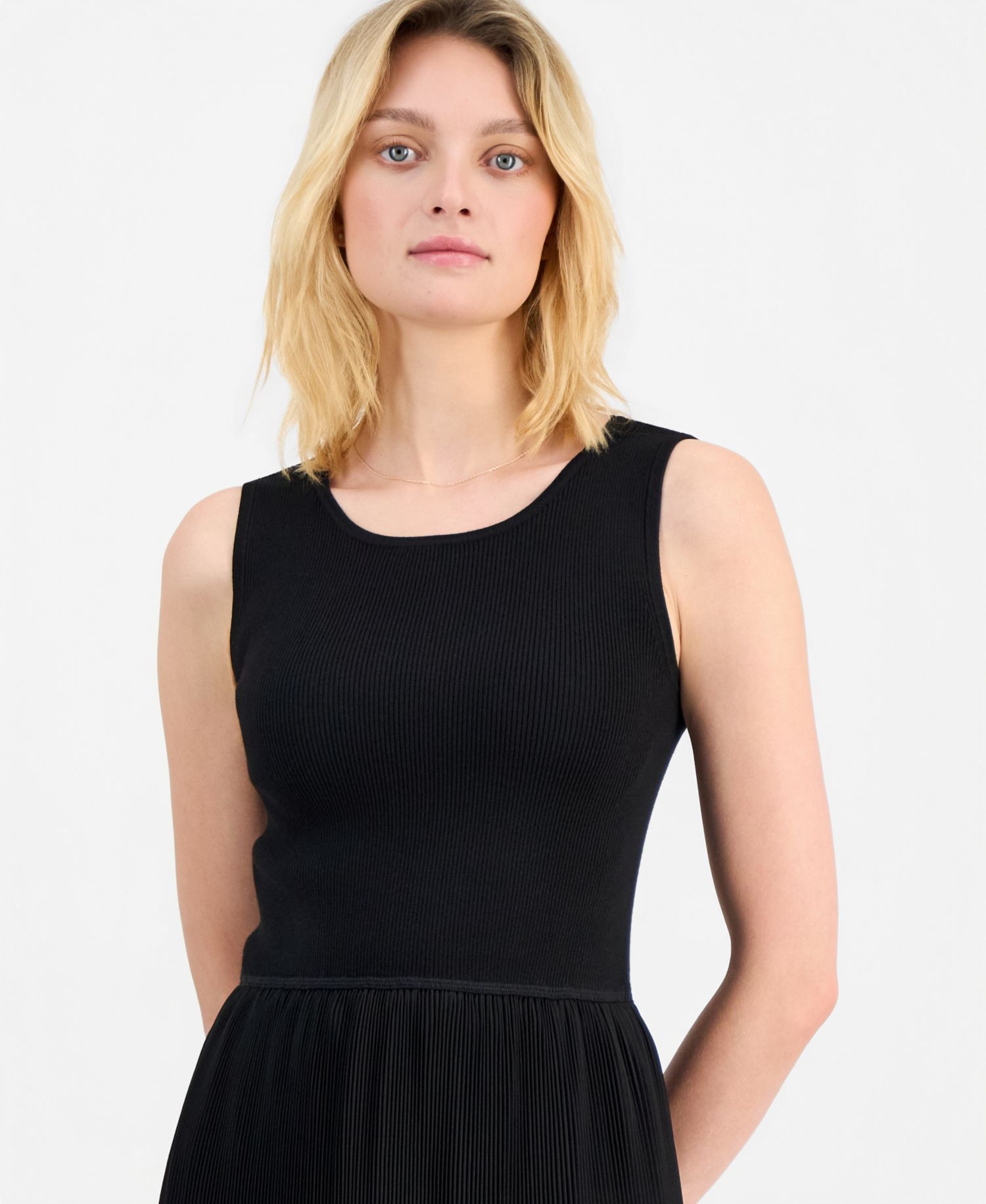 Women's Sleeveless Scoop-Neck Mixed Media Dress