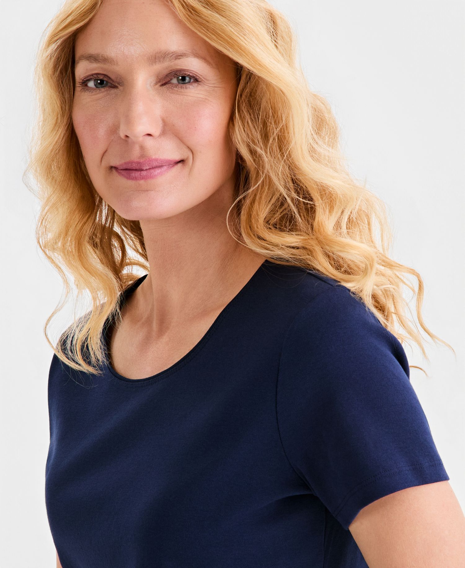 Petite Cotton Scoop-Neck Short-Sleeve Top