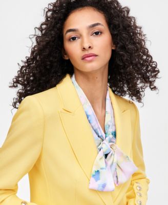 Women's Peak Lapel One-Button Blazer