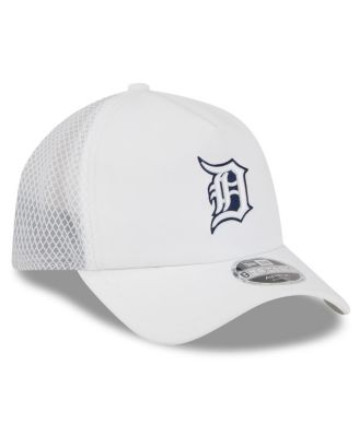 Men's White Detroit Tigers 2026 Batting Practice Apex 9FORTY Adjustable Trucker Hat
