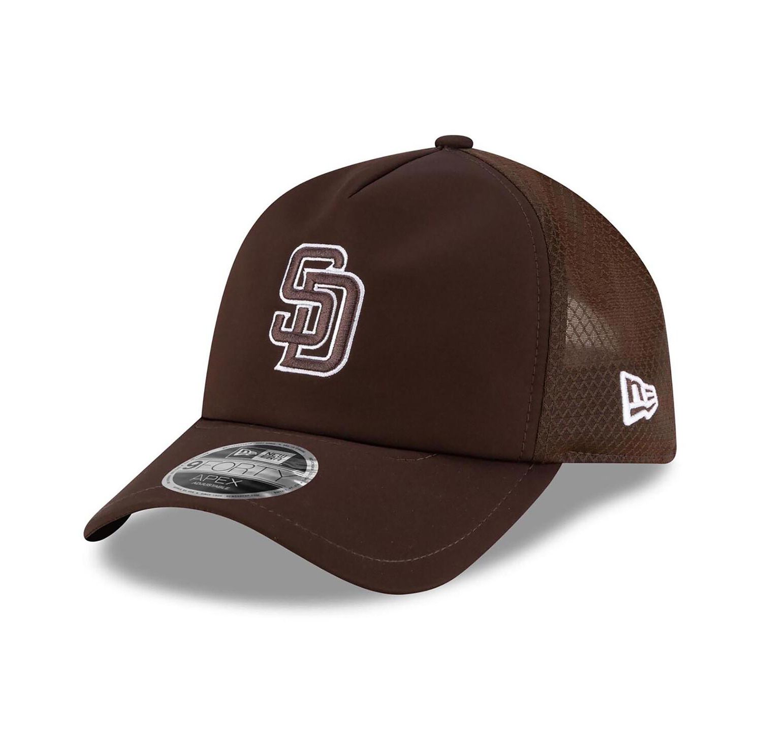 Men's Brown San Diego Padres 2026 Batting Practice Apex 9FORTY Adjustable Trucker Hat