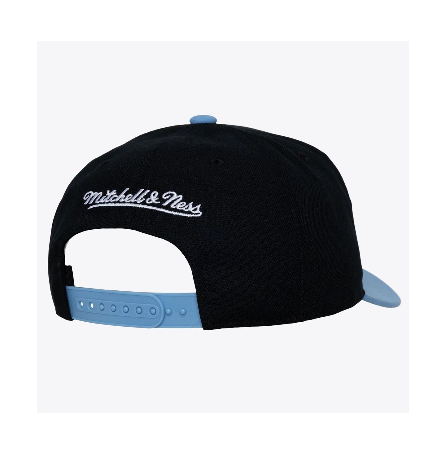 Мужская кепка Mitchell & Ness Black Houston Rockets Legendary Home Pro Pinch Snapback Hat — фото 4