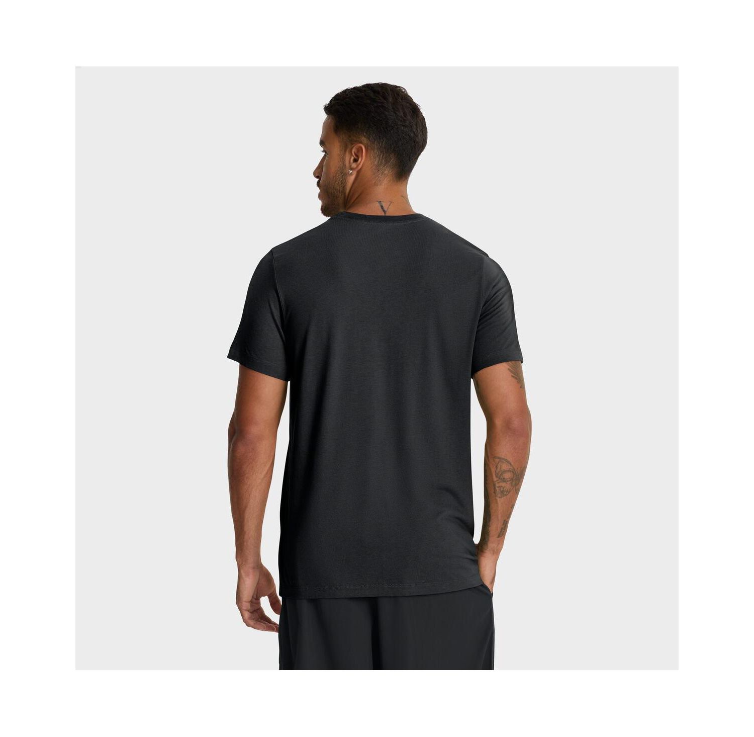 Men's Black Cincinnati Reds Tri-Blend Logo T-Shirt