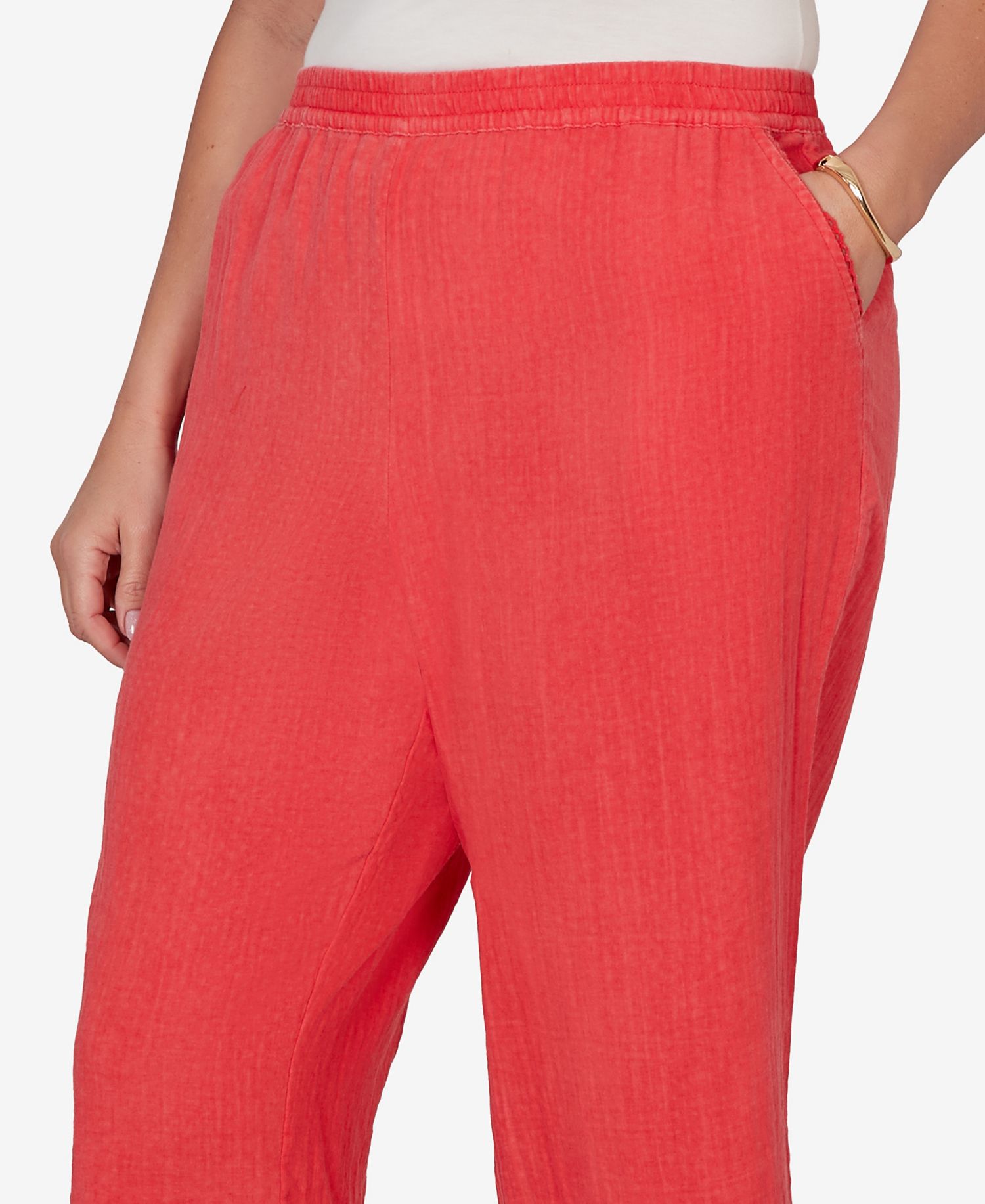Plus Size Snow Washed Gauze Pull-On Capri Pants