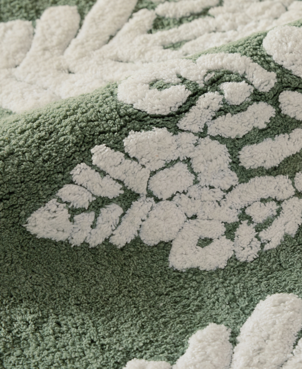ienjoy Home Floral Cotton Bath Mat, 24" x 17"
