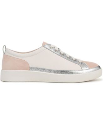 Women's Winny Lace Up Sneakers