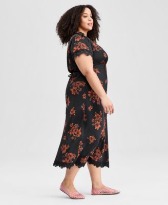 and now this black dress Women's Floral Dresses now in a maxi Ink Green Versace Black & Gold Shoe size:34