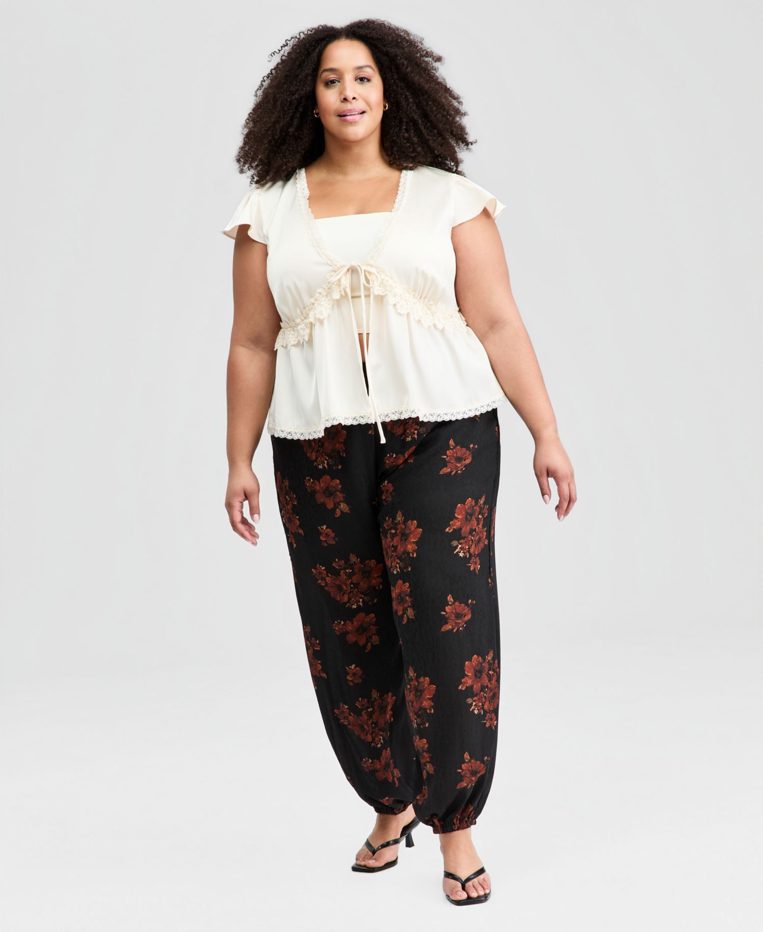 Plus sizeSatin Lace Peplum-Hem Top