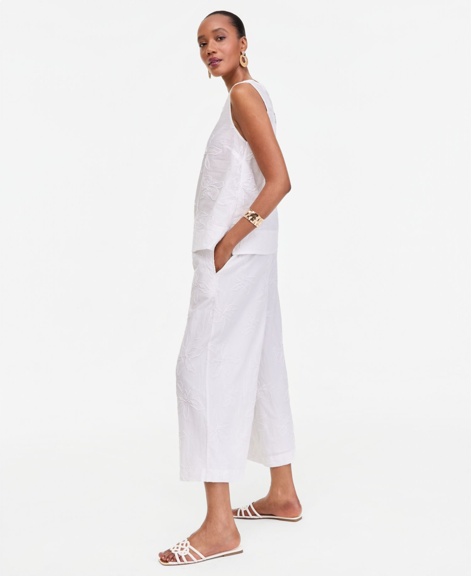 Women's Embroidered Cotton Cropped Pants