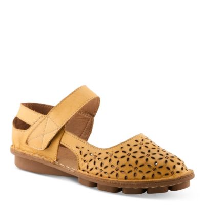 Canoya Women s Leather Sandal with Adjustable Fit